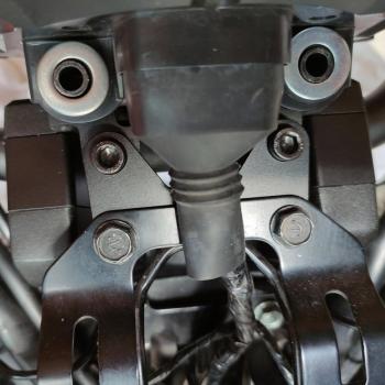 Preview: Adapter plate suitable for cockpit trim suitable for Kawasaki Z650 2017-2019 using 25 mm Handlebar riser