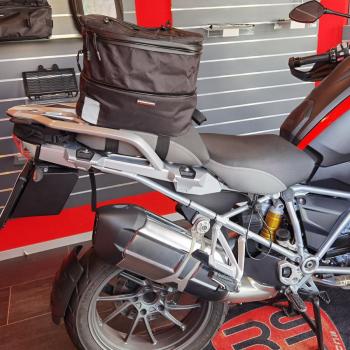 Preview: Gepäcktasche auf Soziussitz für die passend für BMW R1200GS LC | R1200GS Adventure LC | R1250GS | R1250GS Adventure - montiert