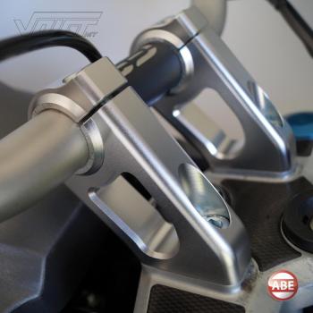 Preview: Lenkererhöhung 20 mm hoch & 30 mm zurück für BMW R 1200 GS Adventure (R12) 08-12
