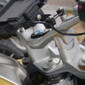 Hausse de guidon de 25 mm pour BMW R1200RS LC 2015-2019 avec ABE et 4 vis spéciales supplémentaires pour le GPS BMW