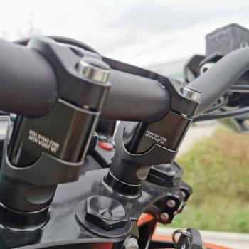 Handlebar risers 25 mm suitable for KTM 690 SMC R & Enduro R 2019- orange anodized