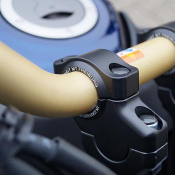 Lenkererhöhung 30 mm mit Versatz 21 mm passend für CRF1100L Africa Twin & Adventure Sports from 2020 Silber Eloxiert