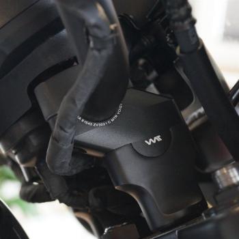 Lenkererhöhung 30 mm mit Versatz 21 mm passend für Honda CMX 1100 Rebel (SC83) 21- Schwarz Eloxiert