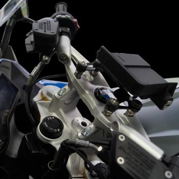 Preview: Lenkererhöhung 30 mm mit 21 mm Versatz (näher) für BMW R1250RS LC ab 2019 für Standard RS Lenker