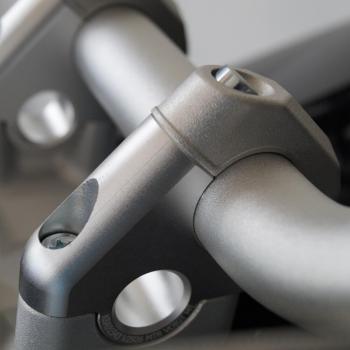Preview: Lenkererhöhung mit Versatz 30 mm höher und 24 mm zurück passend für BMW R 1250 RT 21- mit Rohrlenker