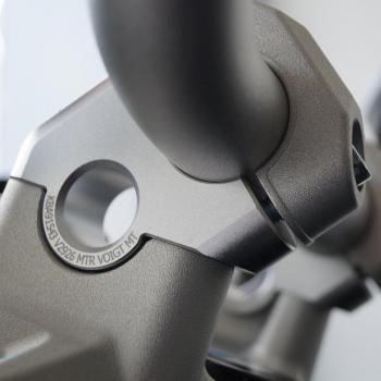 Lenkererhöhung mit Versatz 30 mm höher und 24 mm zurück passend für BMW R 1250 RT 21- mit Rohrlenker