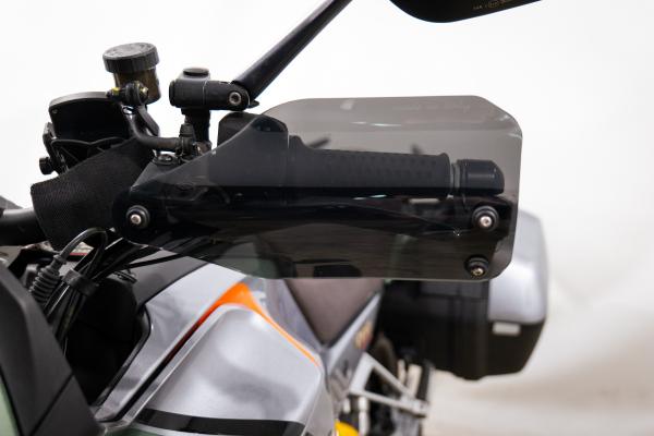 handprotektoren-passend-fur-die-moto-guzzi-v100-mandello-mandello-s-2023