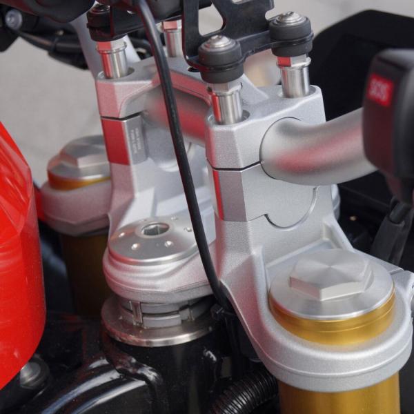 Lenkererhöhung 25 mm für BMW F 900 R & F 900 XR 19- 4x zusätzliche Sonderschrauben für BMW Navi