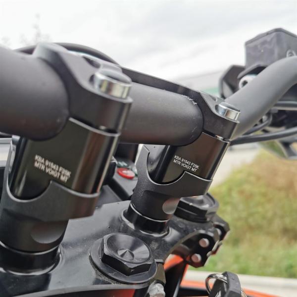 Handlebar risers 25 mm suitable for KTM 690 SMC R & Enduro R 2019- orange anodized