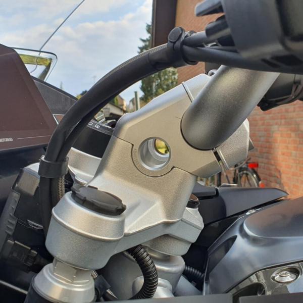 Lenkererhöhung mit Versatz 30 mm höher und 24 mm zurück passend für BMW R 1250 RT 21- mit Rohrlenker