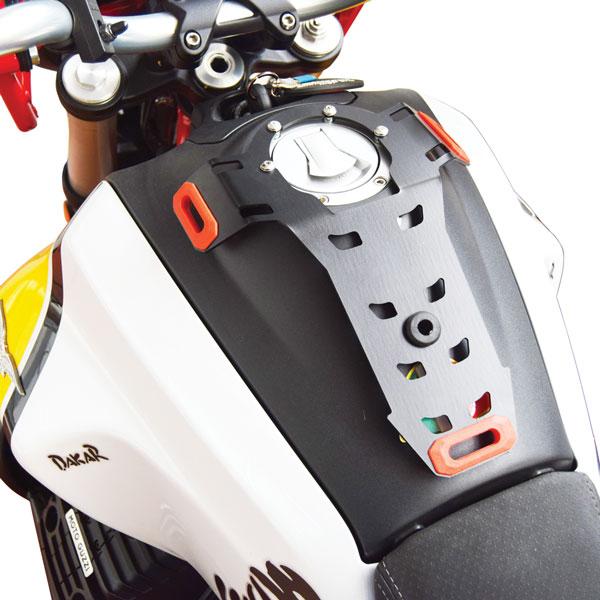 the-tank-bag-mount-for-the-moto-guzzi-v85-tt